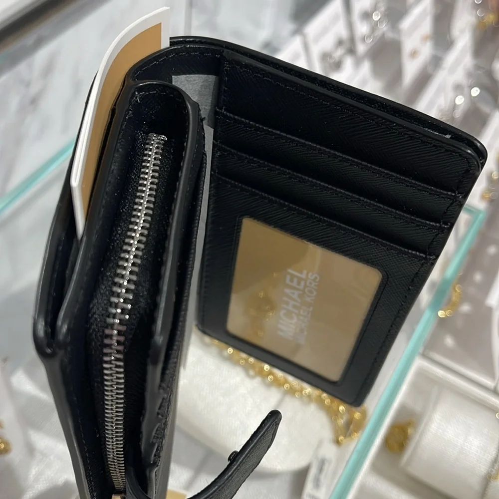 Michael Medium Crossgrain Leather Bifold Wallet Black  NWT